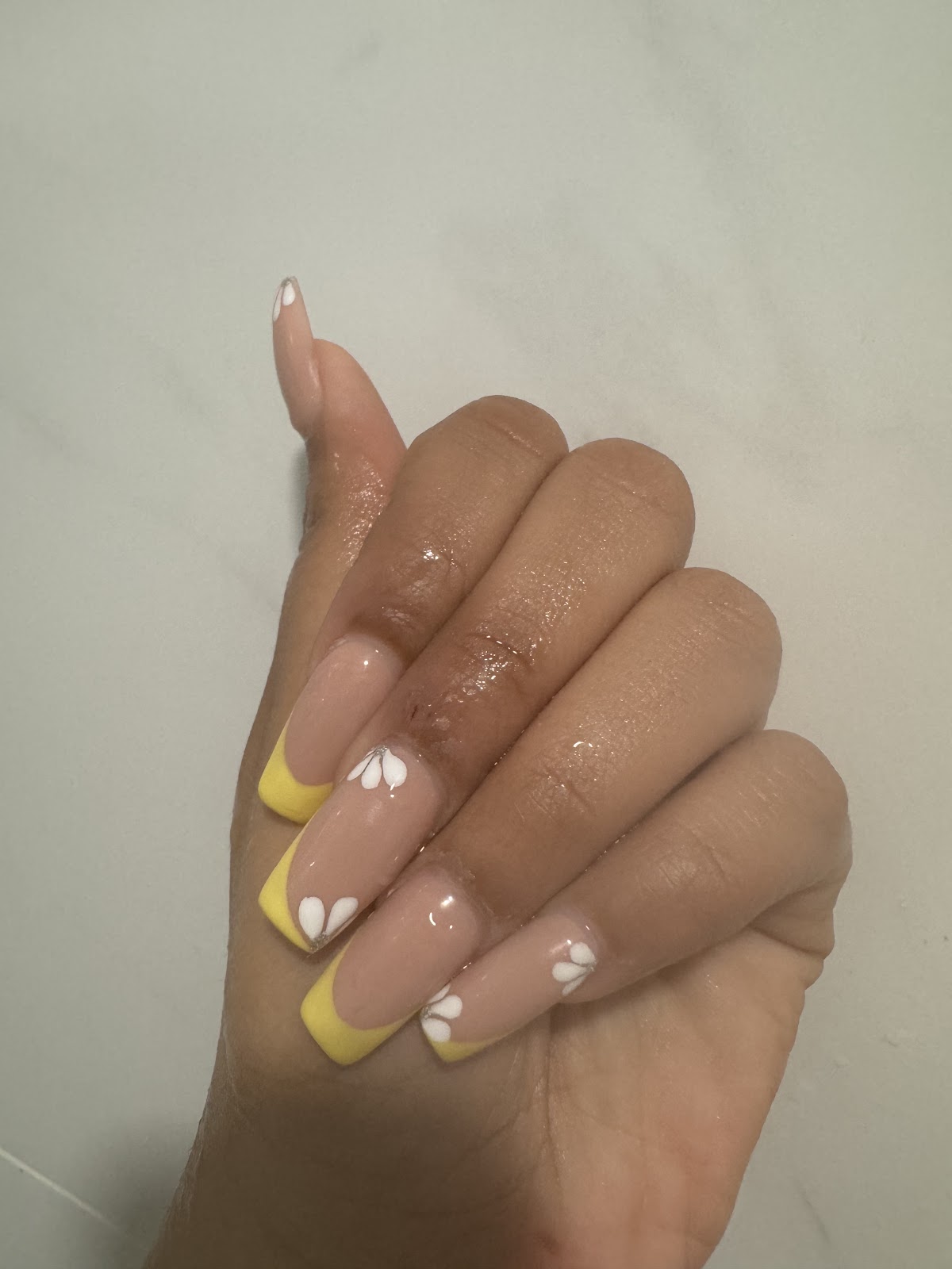 PL Nails salon ambience
